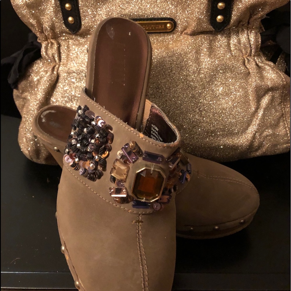 Glammed up clogs~size 9~beige with bedazzles.
